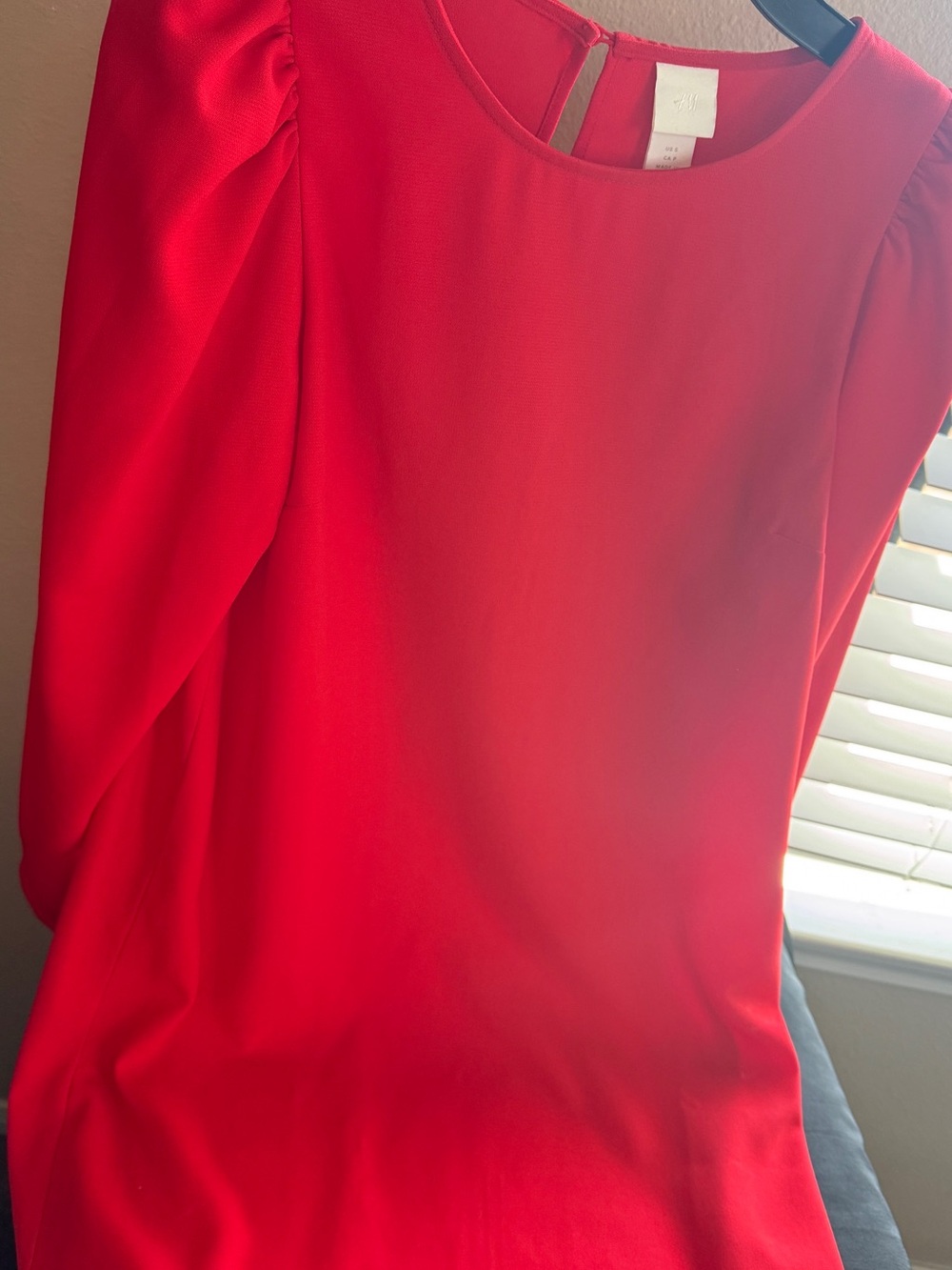 H&M Red Med-Sleeve Puff-Shoulder Top